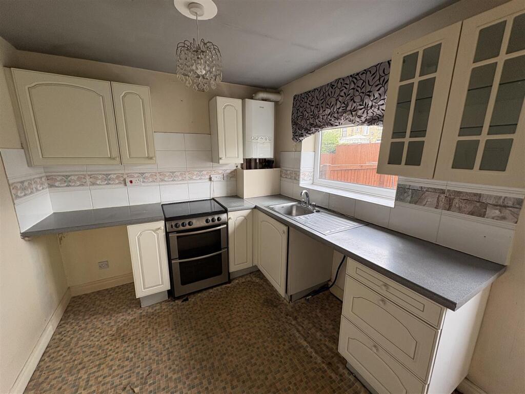 Additional image 5 of Oakenshaw Court, Wyke, Bradford