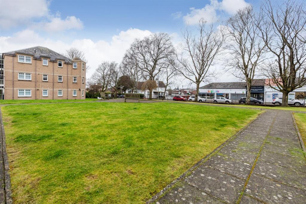 Garscadden Road, Drumchapel, Glasgow photo 4