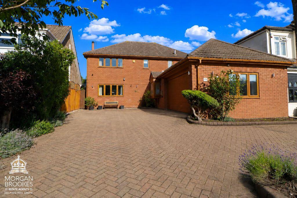 Main image of property: Kents Hill Road, Benfleet