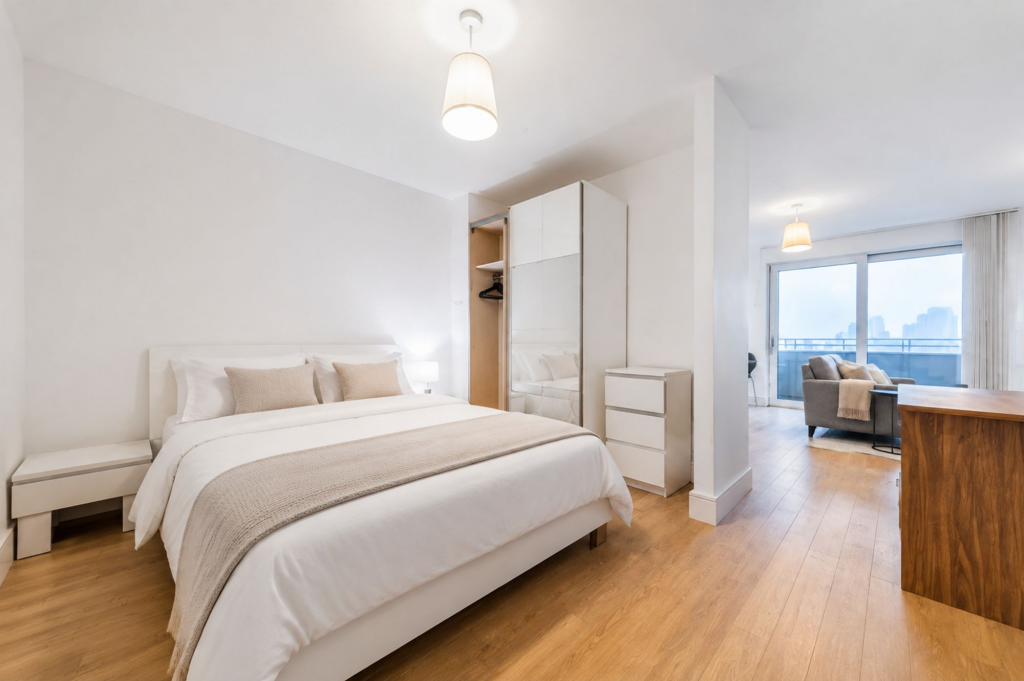 Apartment in London - More