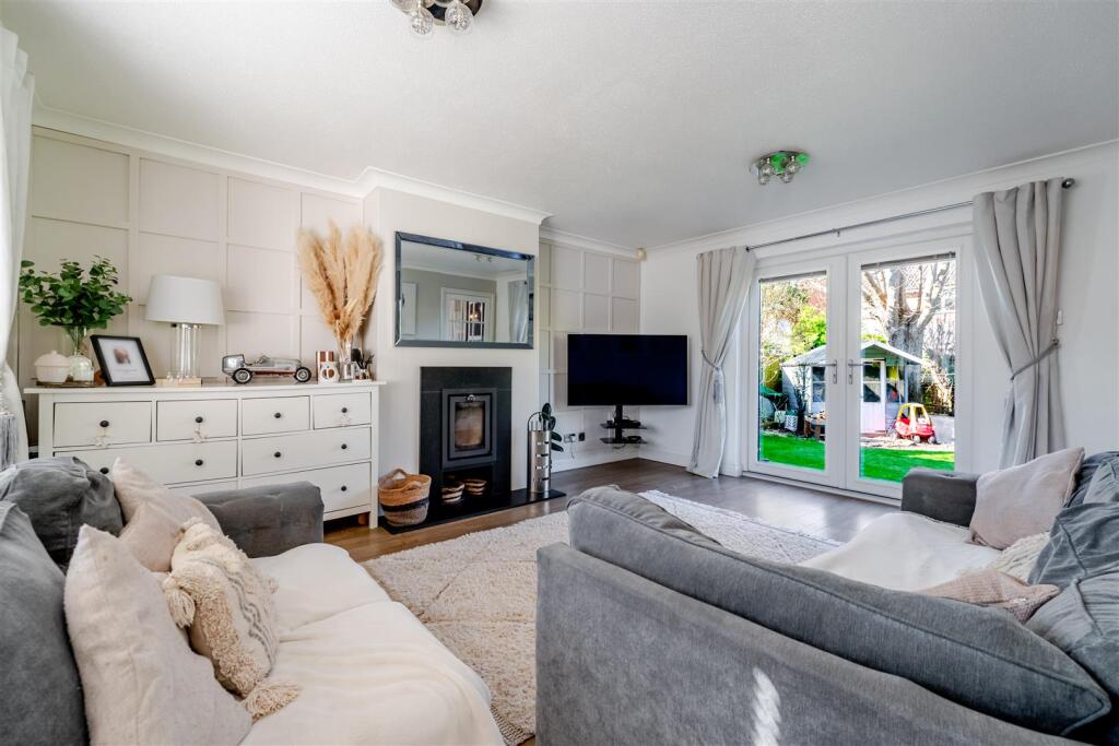 A spacious and welcoming family home in the heart of Wrington photo 3