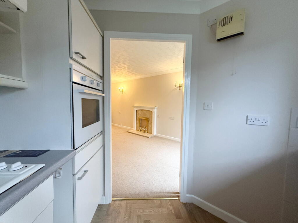 Liddiard Court Belfry Drive, Wollaston, Stourbridge, DY8 3SD photo 4