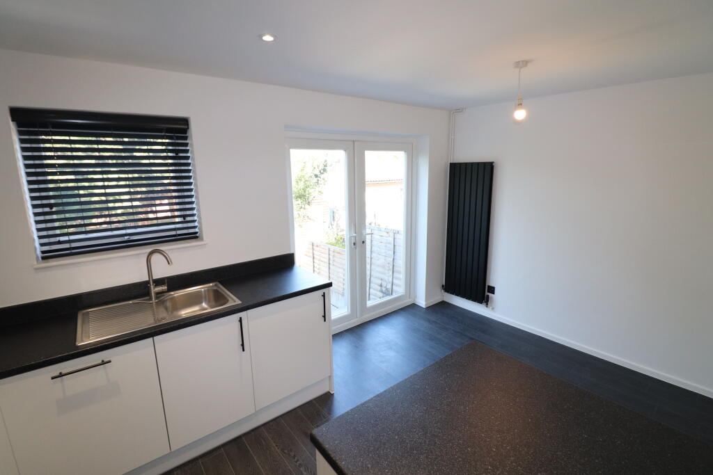 House in Basildon, Billericay - View 5