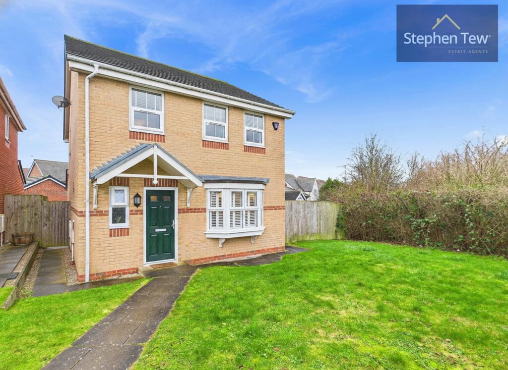 4-bed detached on Holly Wood Way, Blackpool, FY4, £300,000
