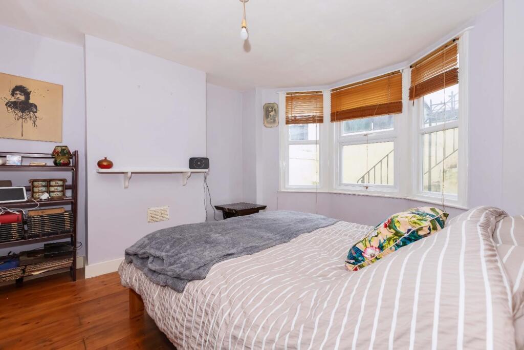 Cowper Street, Hove - View 3