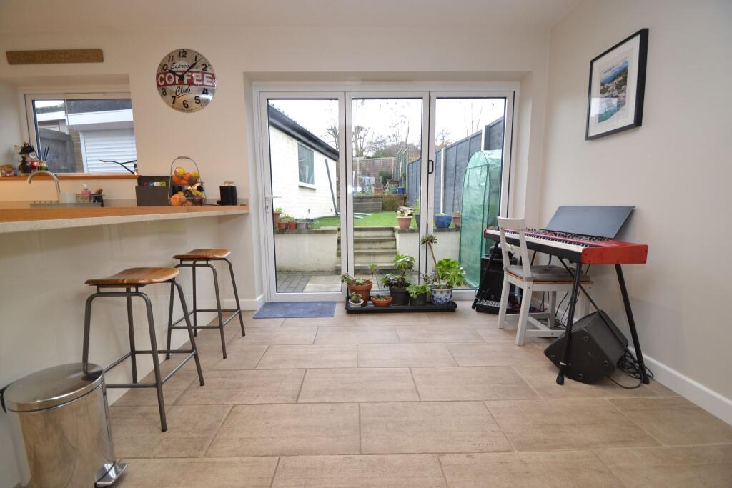 House in Bradford, West Yorkshire - View 4