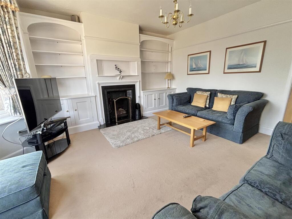 Ashmore Crescent, Poole photo 4
