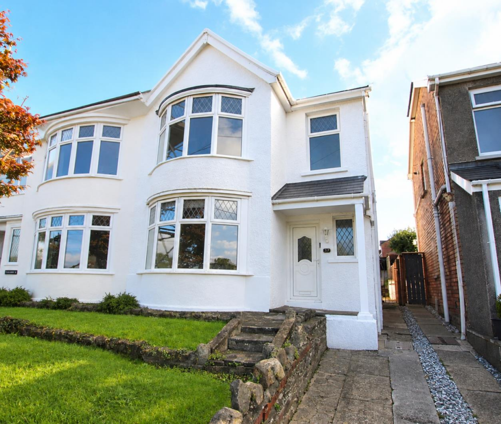 Main image of property: Pentre Road, Pontarddulais, Swansea, SA4 8HT