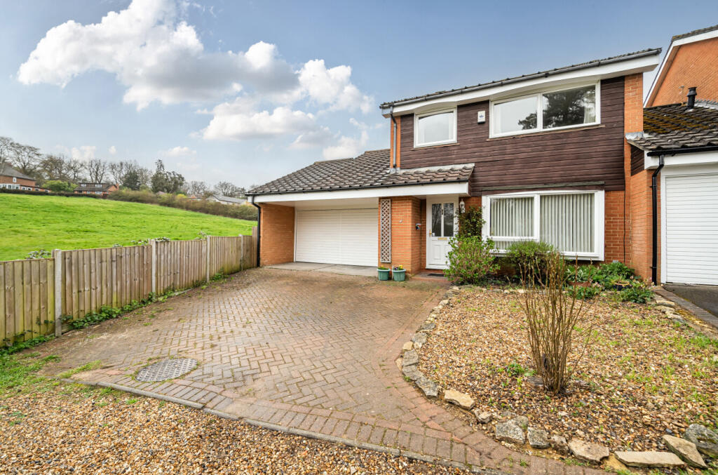 Main image of property: Emmets Park, Binfield, Bracknell