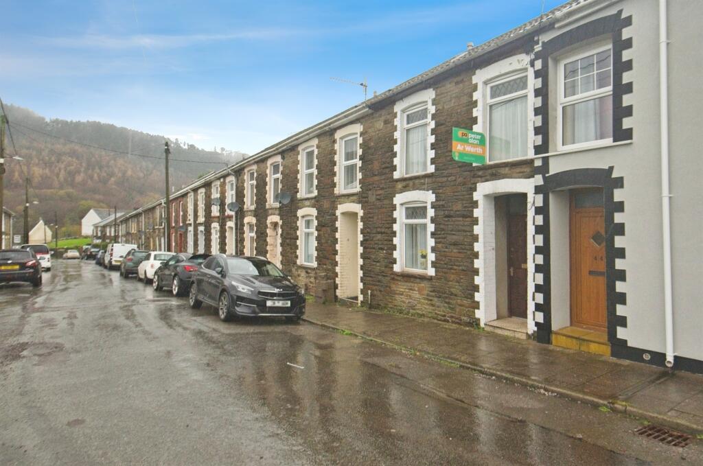 Main image of property: Gwaun-Bant, Pontycymer, Bridgend
