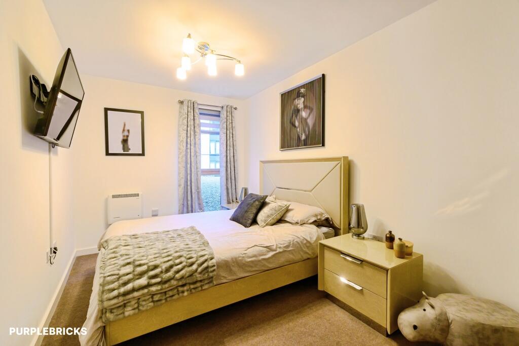 Apartment in Bolton - View 5