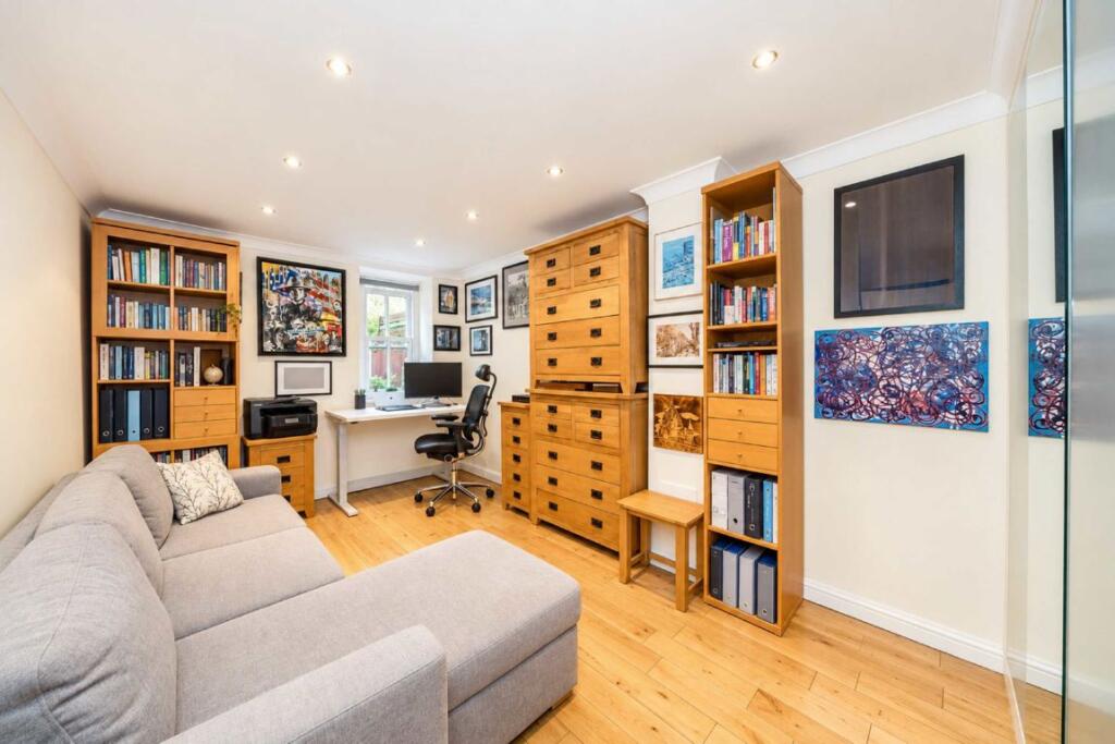 Apartment in London - View 4