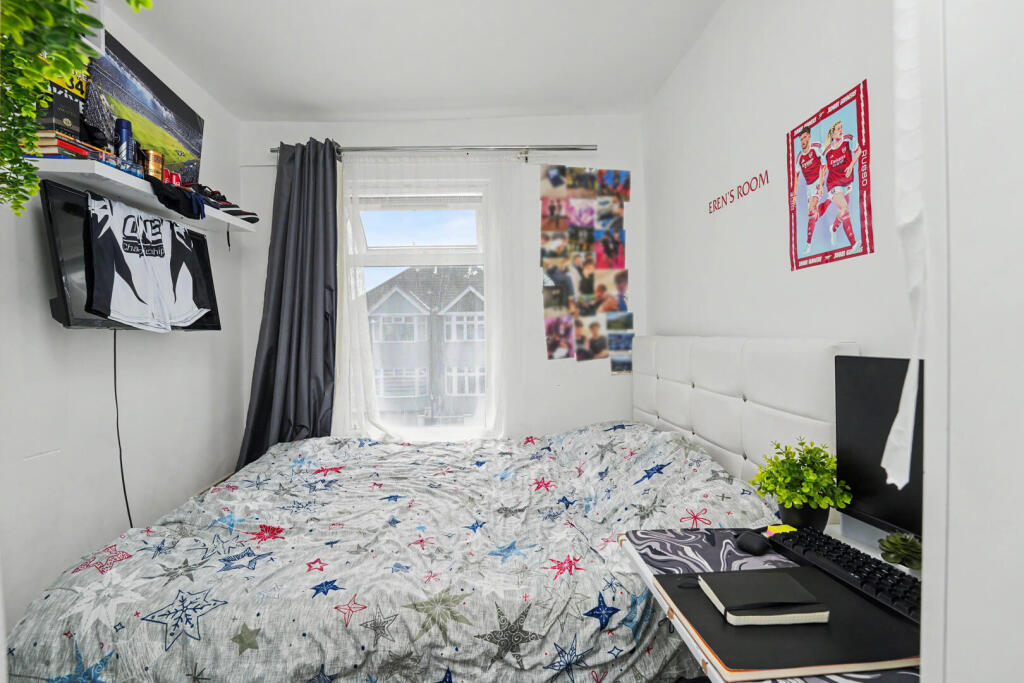 Oatlands Road, Enfield – pohled 6