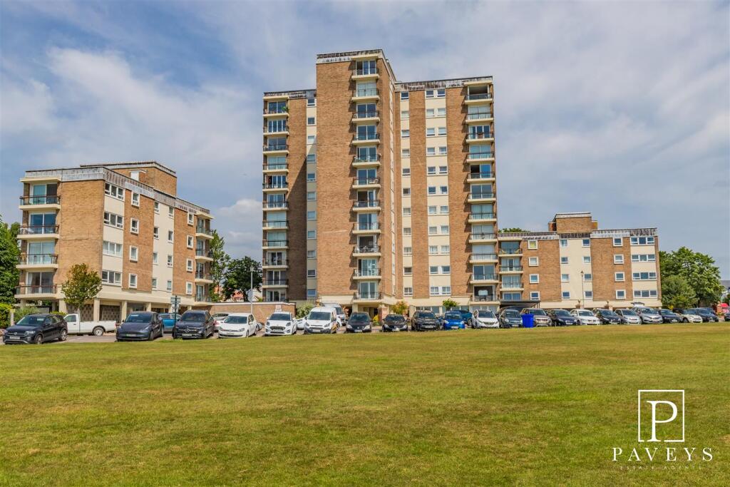 Apartment in Frinton-on-Sea, Frinton and Walton - View 3