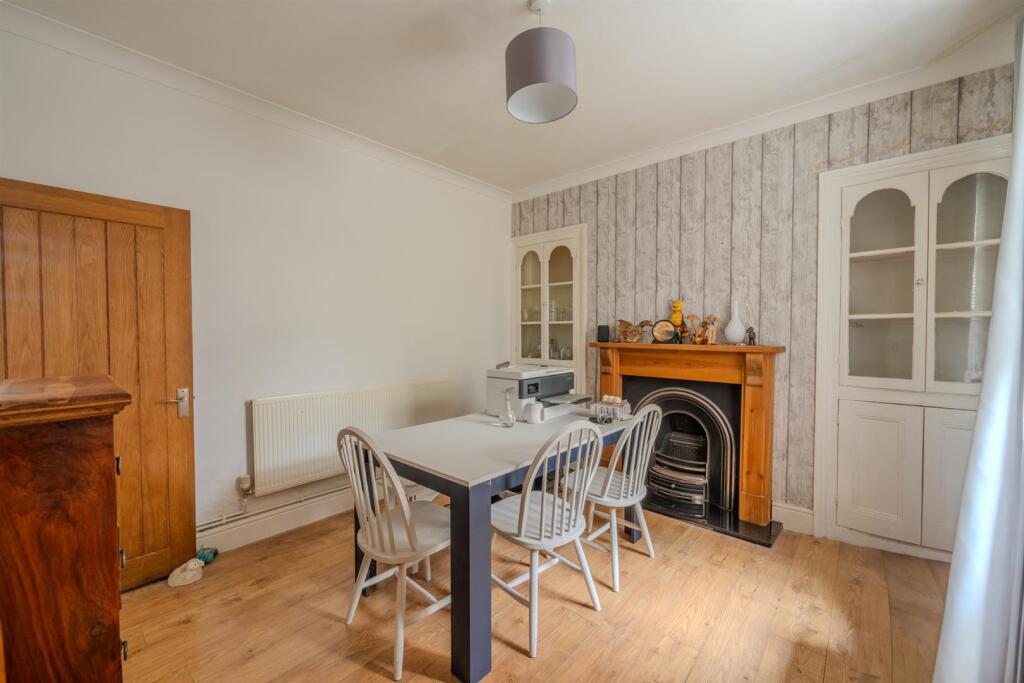 House in Pontypool, Sebastopol, Panteg