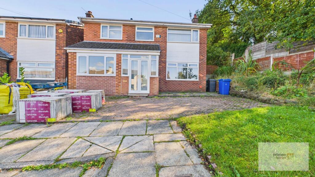 4-bed detached on Stokesay Close, Bury, £425,000
