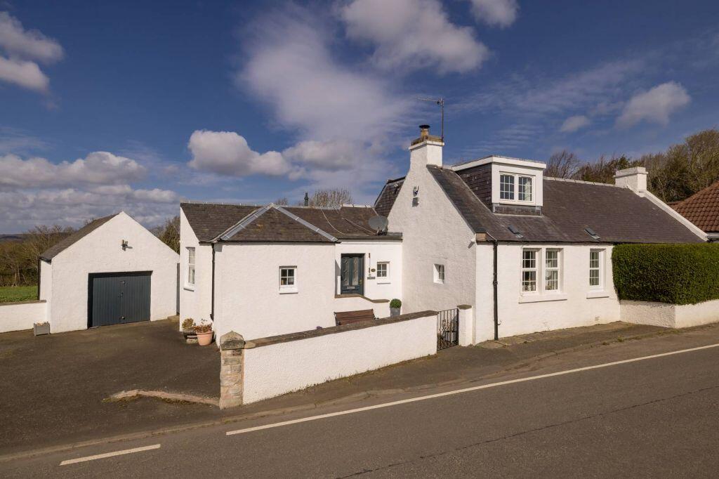 Main image of property: 76 Cammo Road, Cammo,Edinburgh, EH12 0AR