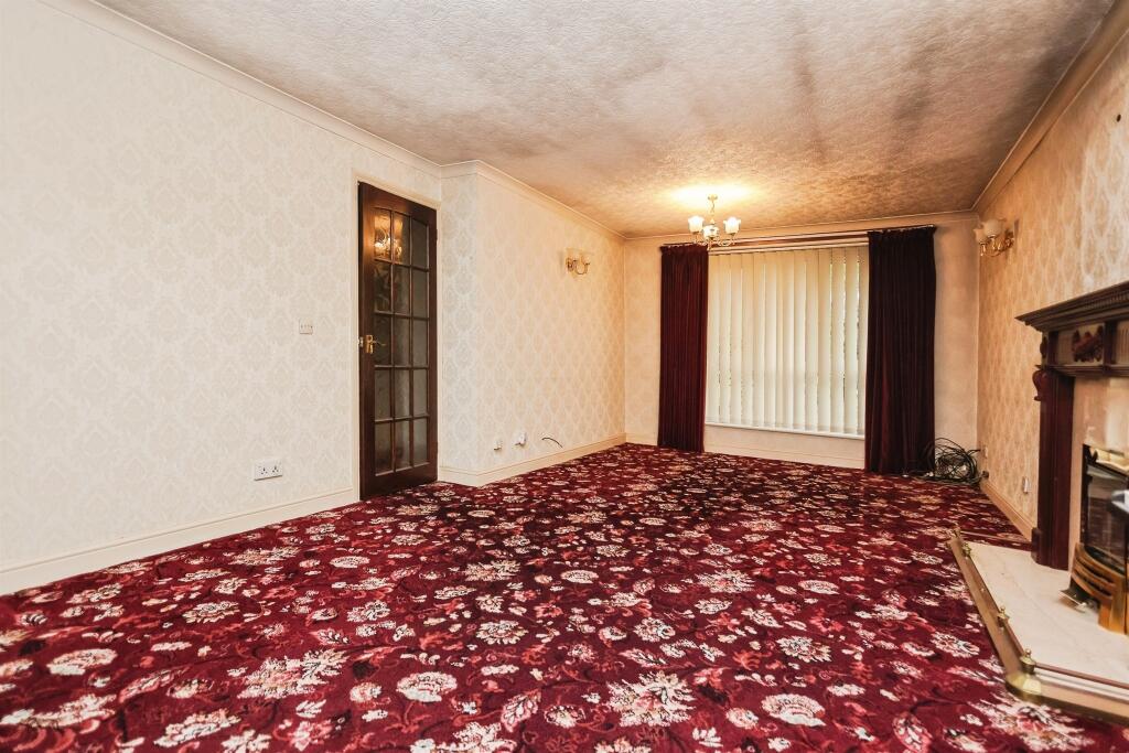 House in Dudley, Upper Swinford - View 4