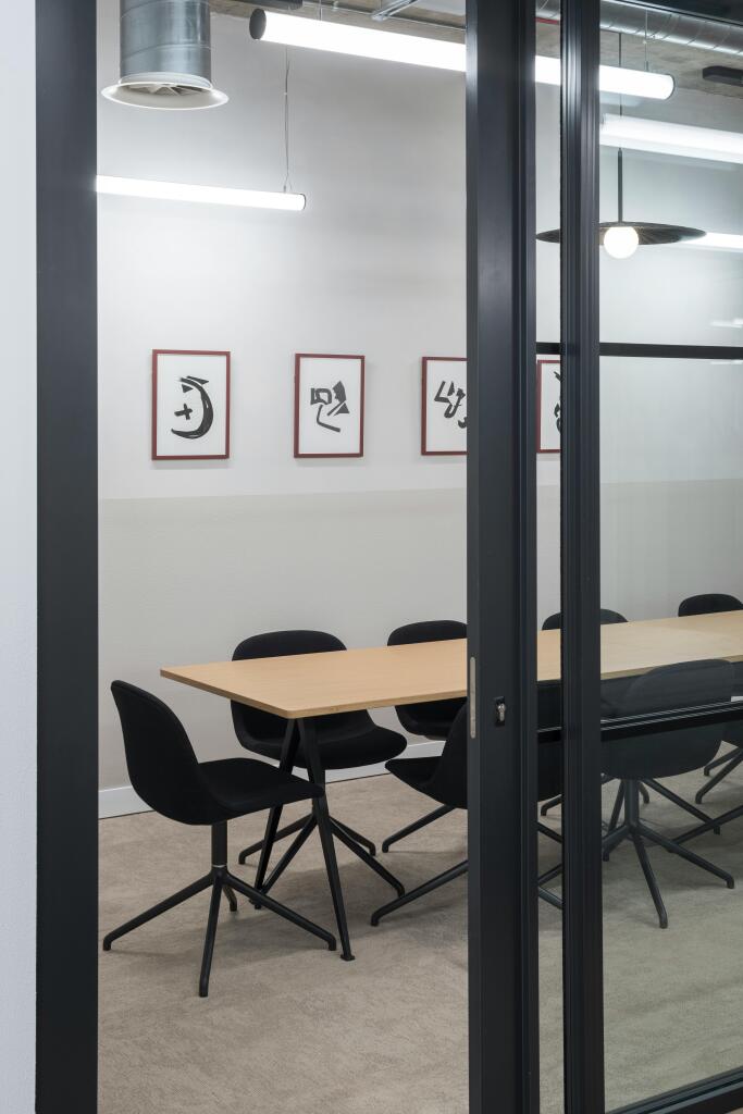 9th Floor - Fitted & Furnished