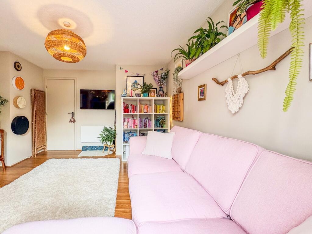 Main image of property: The Stepping Stones, St. Annes Park, Bristol, BS4 4EY
