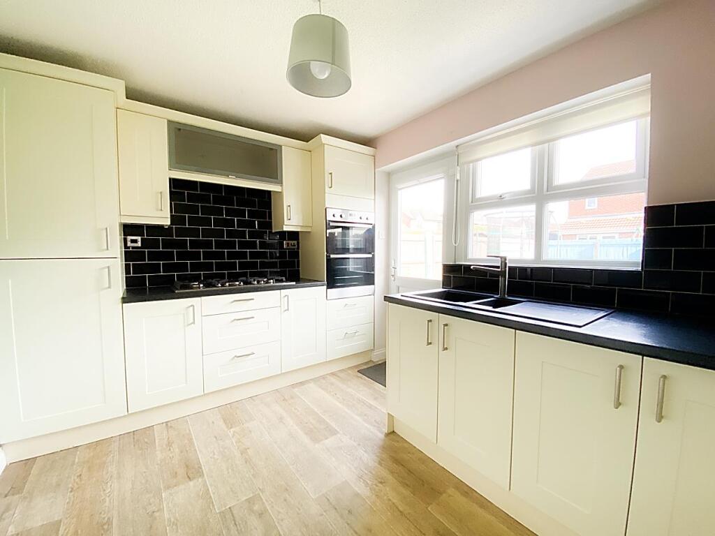Holyfields, West Allotment, Newcastle Upon Tyne photo 3