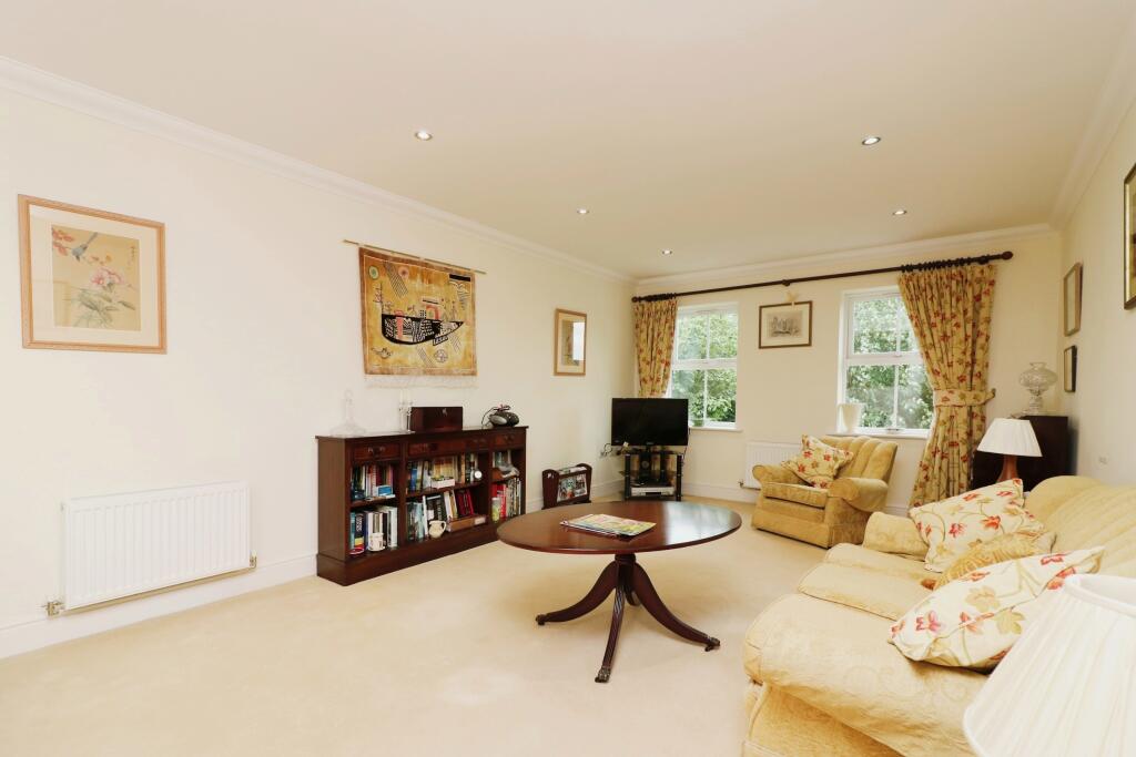 Additional image 2 of Wendover Lodge, Welwyn, Herts, AL6