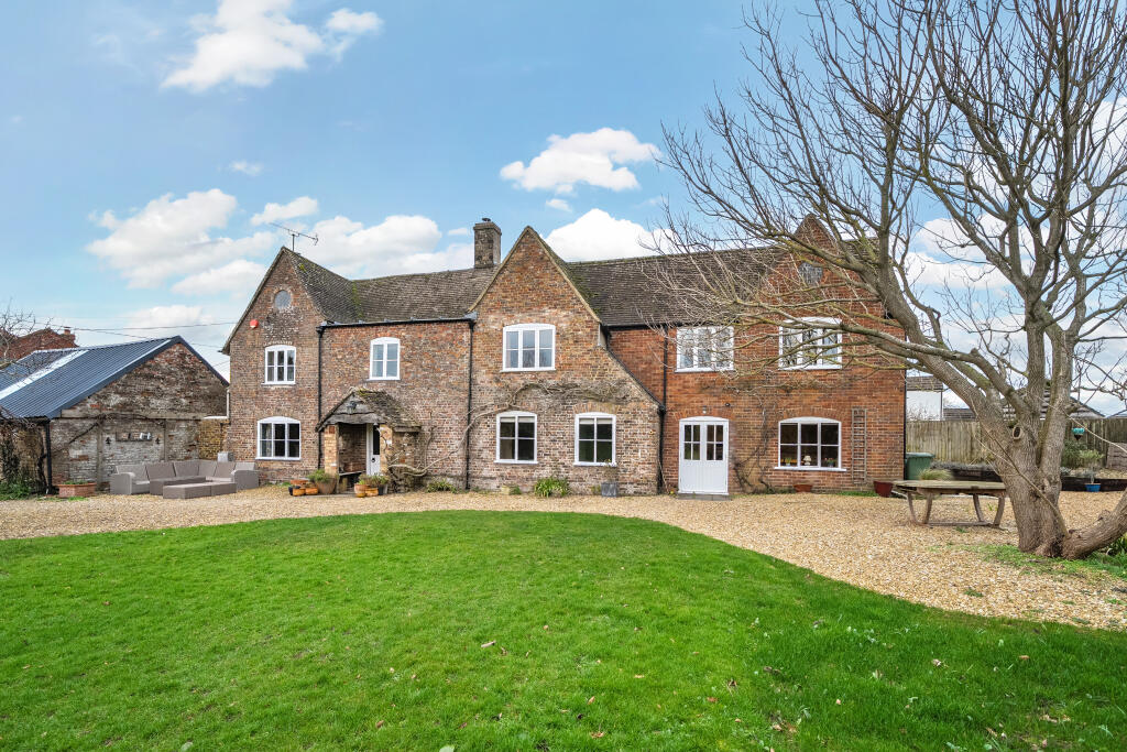 Main image of property: Nupend Lane, Nupend, GL10