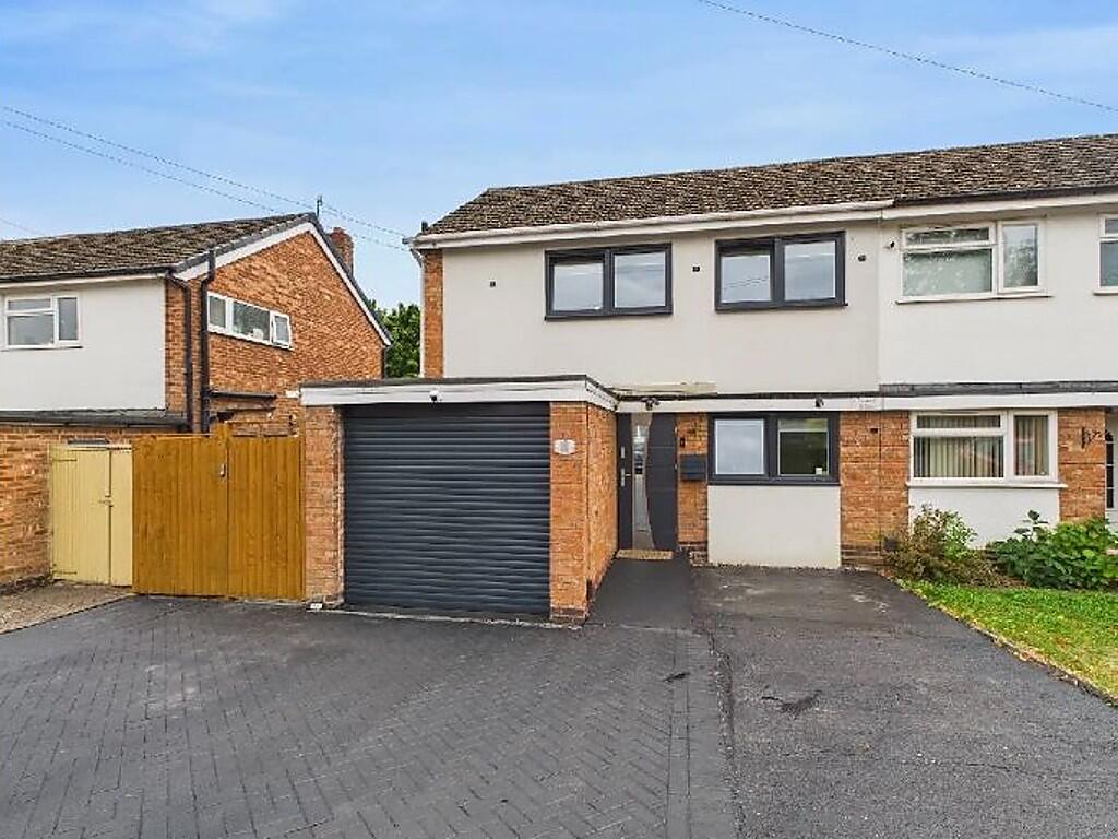 Main image of property: Jolyffe Park Road, Stratford-Upon-Avon