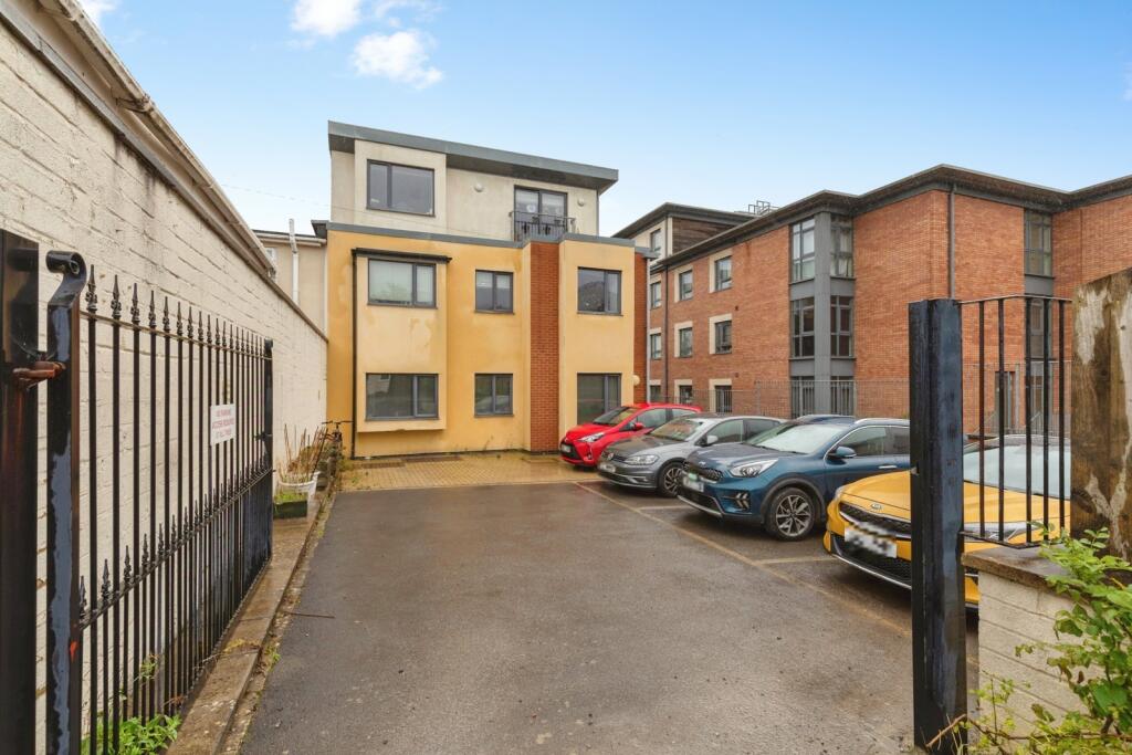 Main image of property: Gilda Parade, Bristol, Somerset, BS14