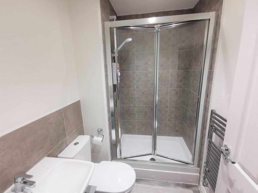 Additional image 5 of Stirling House, 387 Groveley Lane, Cofton Hackett, B31