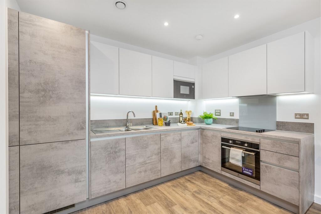 Main image of property: 1 bed, 5th floor, Heron, The Halcyon in Fresh Wharf