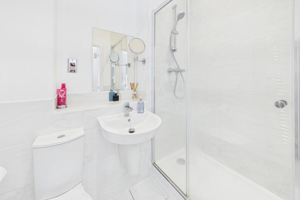 Apartment in Leeds - More