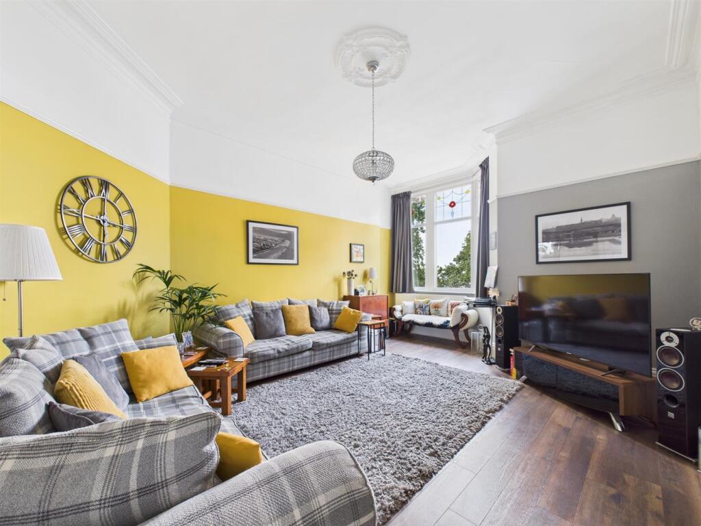 Apartment in Wallasey, New Brighton - More