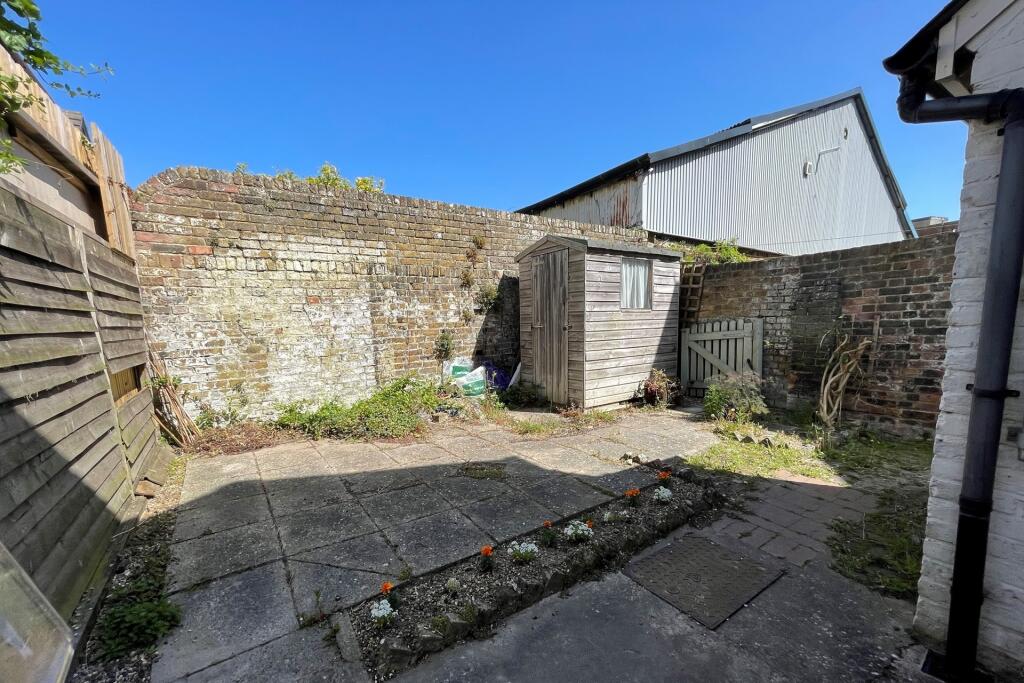 House in Dover, Deal - More