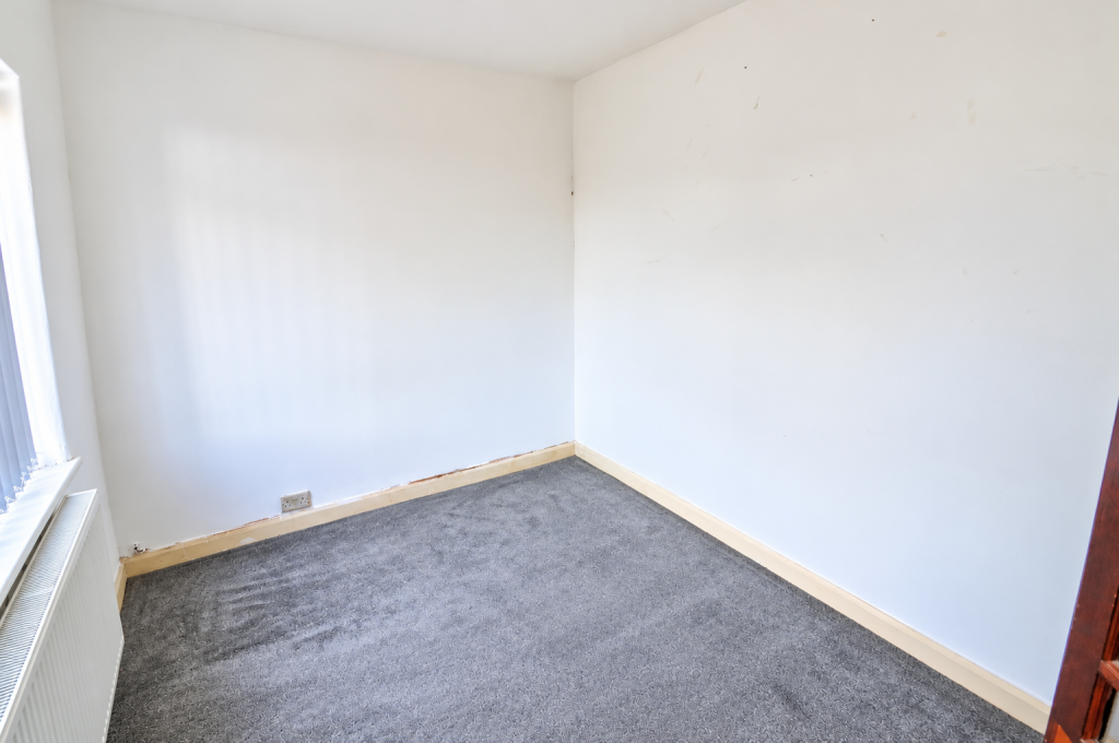 Longfield Road, Bolton, BL3 photo 2