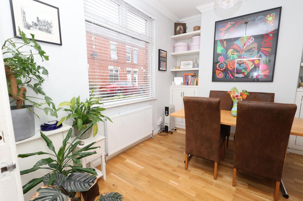 House in Trafford, Greater Manchester - More
