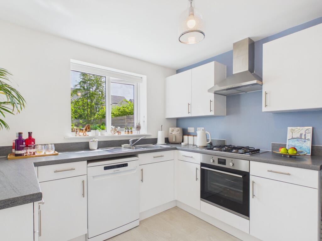 House in Cardiff, Llantwit Major - View 4