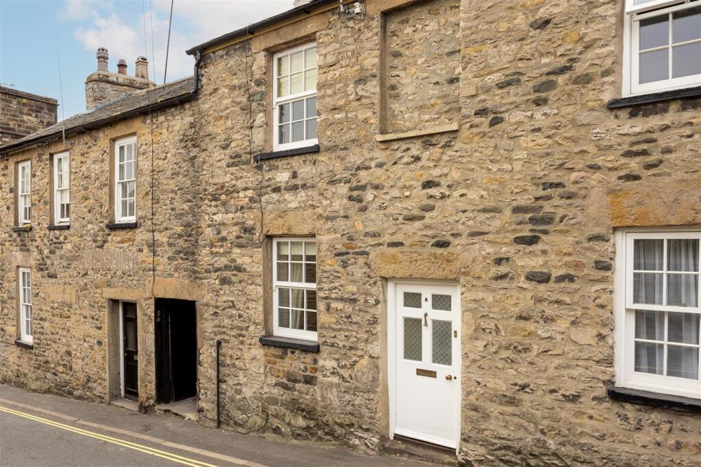 Main image of property: 6 Mitchelgate, Kirkby Lonsdale