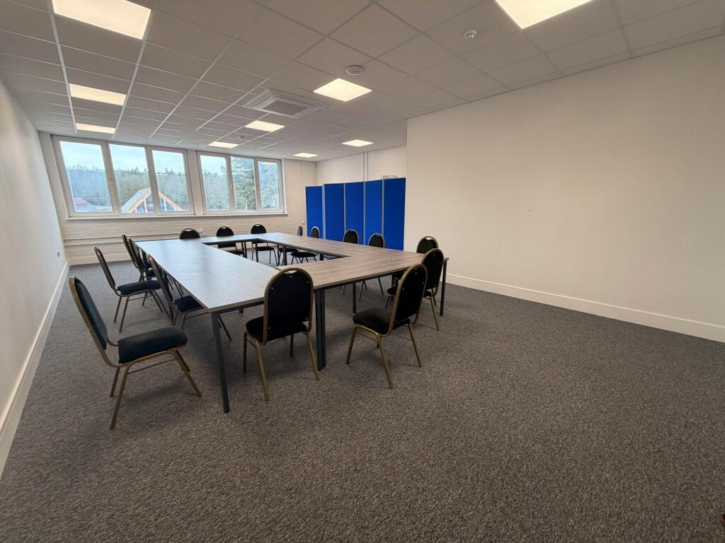 Internal (Suite 1).jpeg