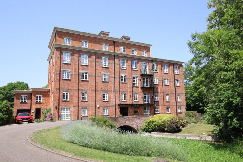 Main image of property: Dewe Lane, Burghfield, Reading, Berkshire, RG30