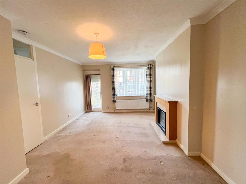 2-bed semi-detached on Cornwall Avenue, Tweedmouth, £175,000