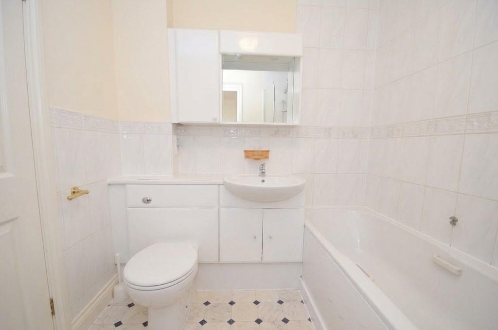 House in London - View 4
