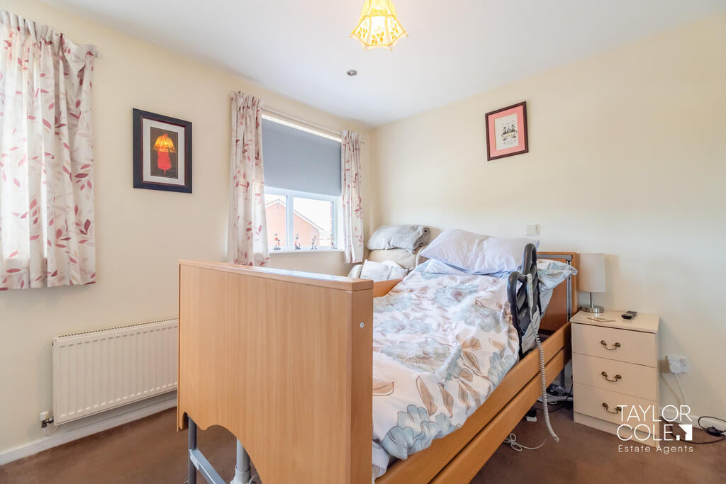 Exeter Drive, Tamworth - More