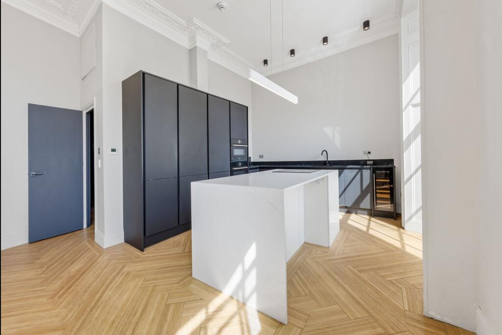 Apartment in Coventry - View 3