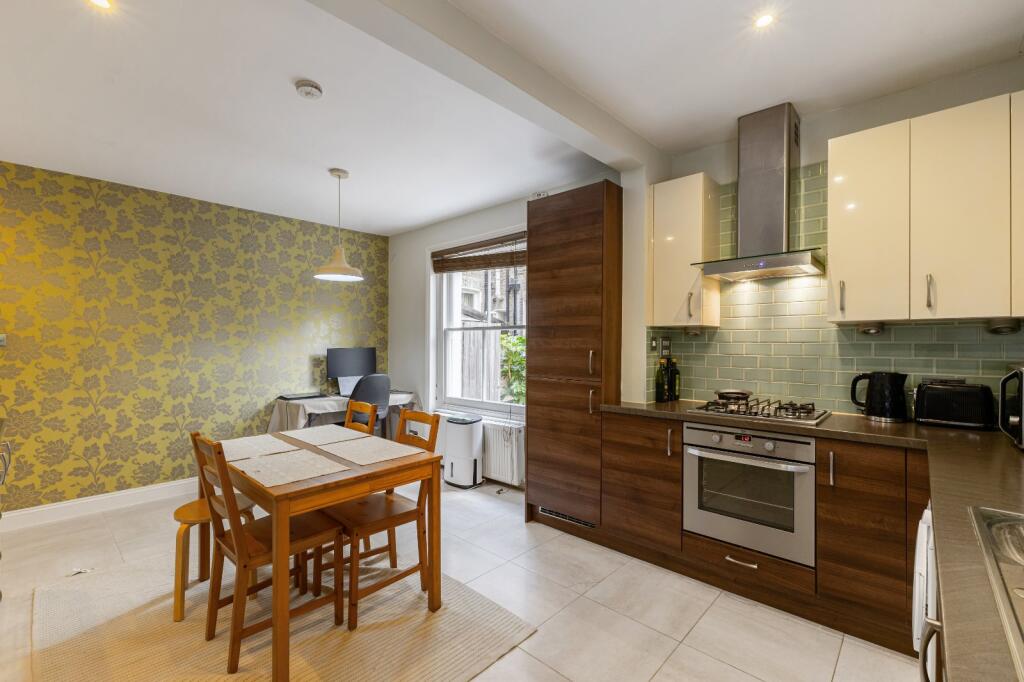 Apartment in London, Wandsworth - View 3