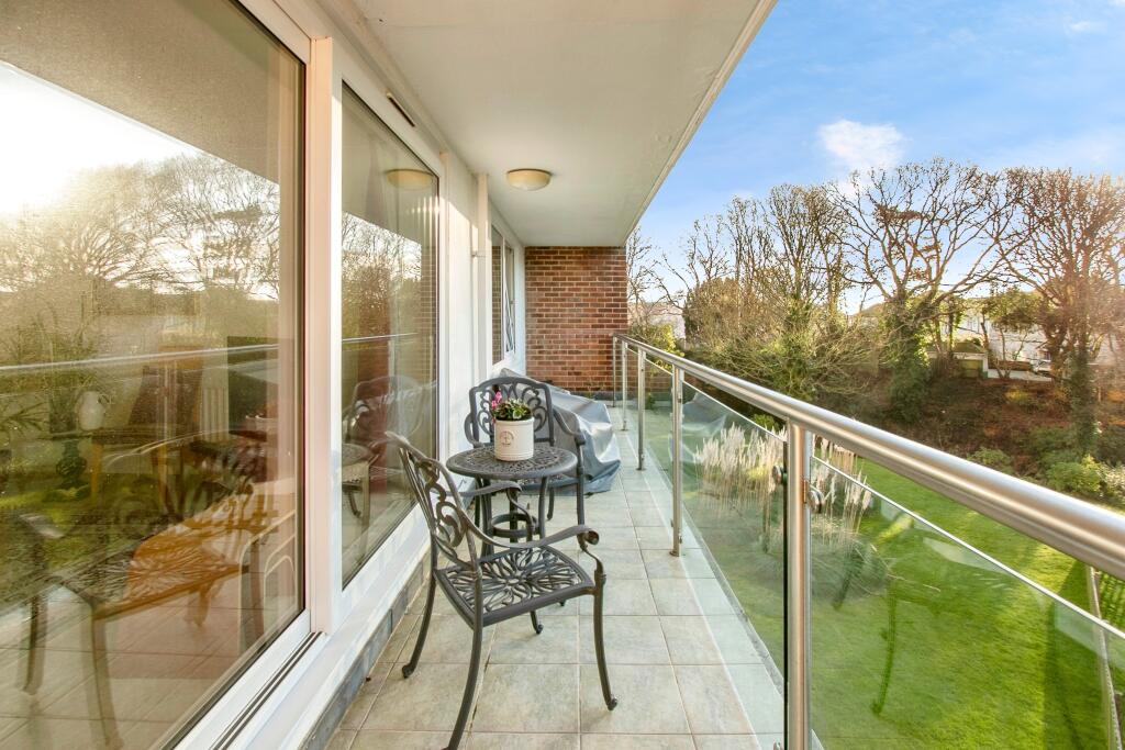 Sandbourne Road, Alum Chine, Bournemouth, Dorset, BH4 photo 3