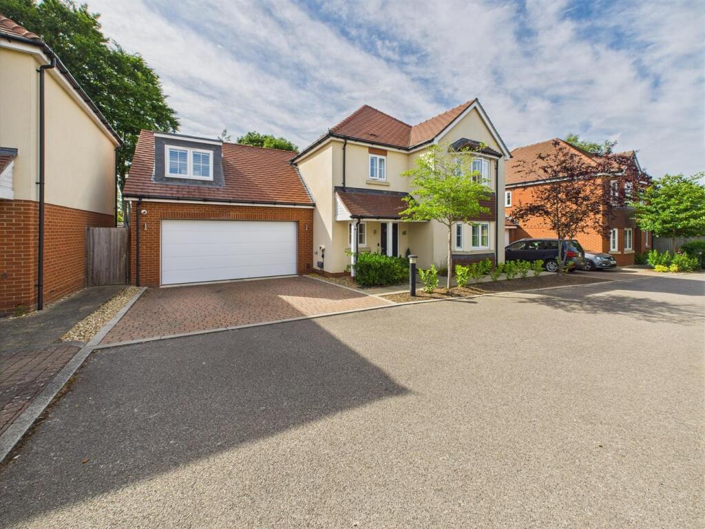 Main image of property: Wardle Avenue, Tilehurst, Reading