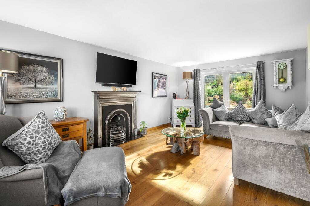 Oakdale, Harrogate, HG1 photo 2