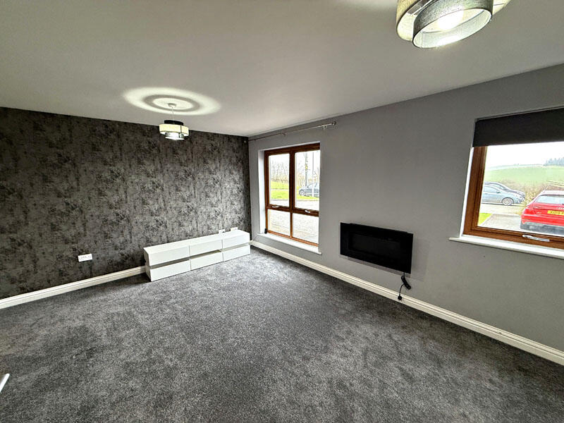 Main image of property: 31 Whitepark Gardens, Castle Douglas, DG7 1GD