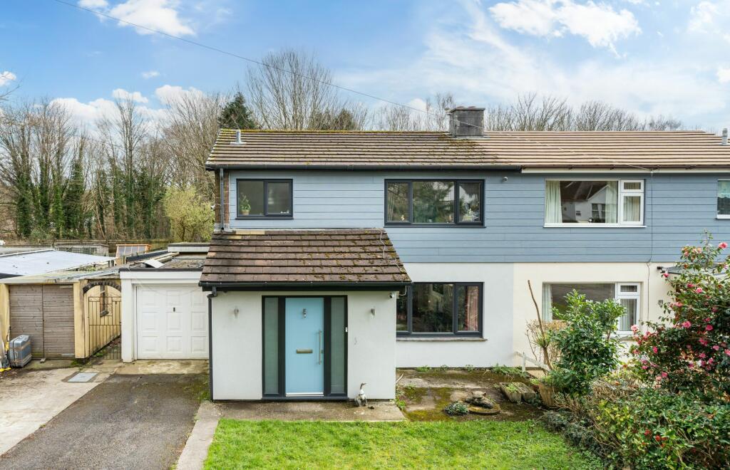 3-bed semi-detached on Jordan Meadow, Ashburton, £385,000